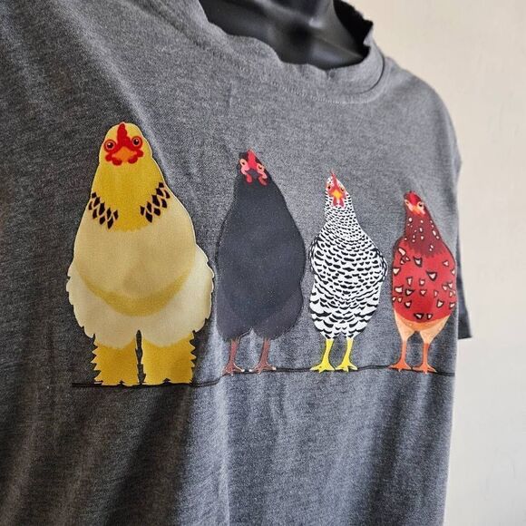 Chicken Graphic T-shirt - Picture 2 of 7